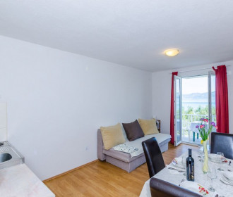 Apartments Glavor - One Bedroom Apartment With Bal