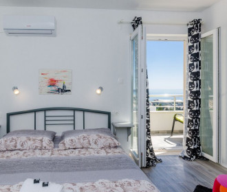 Guest House Nikolina - Double Room With Balcony An