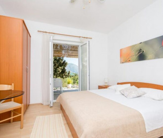 Apartments & Rooms Jokovic-Double Room With Terrac