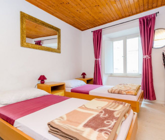 Rooms Jozomare - Standard Twin Room With Shared Ba