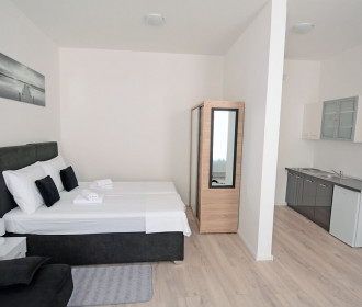 Apartments & Rooms Virtus - Premium Studio Apartme